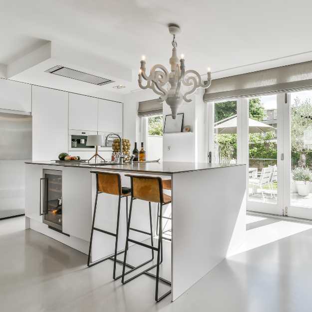 Resources Button - Stock Image of a light and bright kitchen - Sara Schrader NYS Licensed Real Estate Salesperson at Warren Real Estate